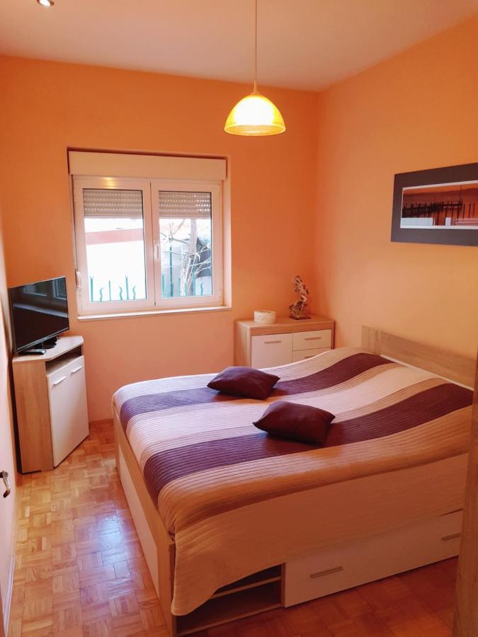 Apartment Centar Омиш Экстерьер фото